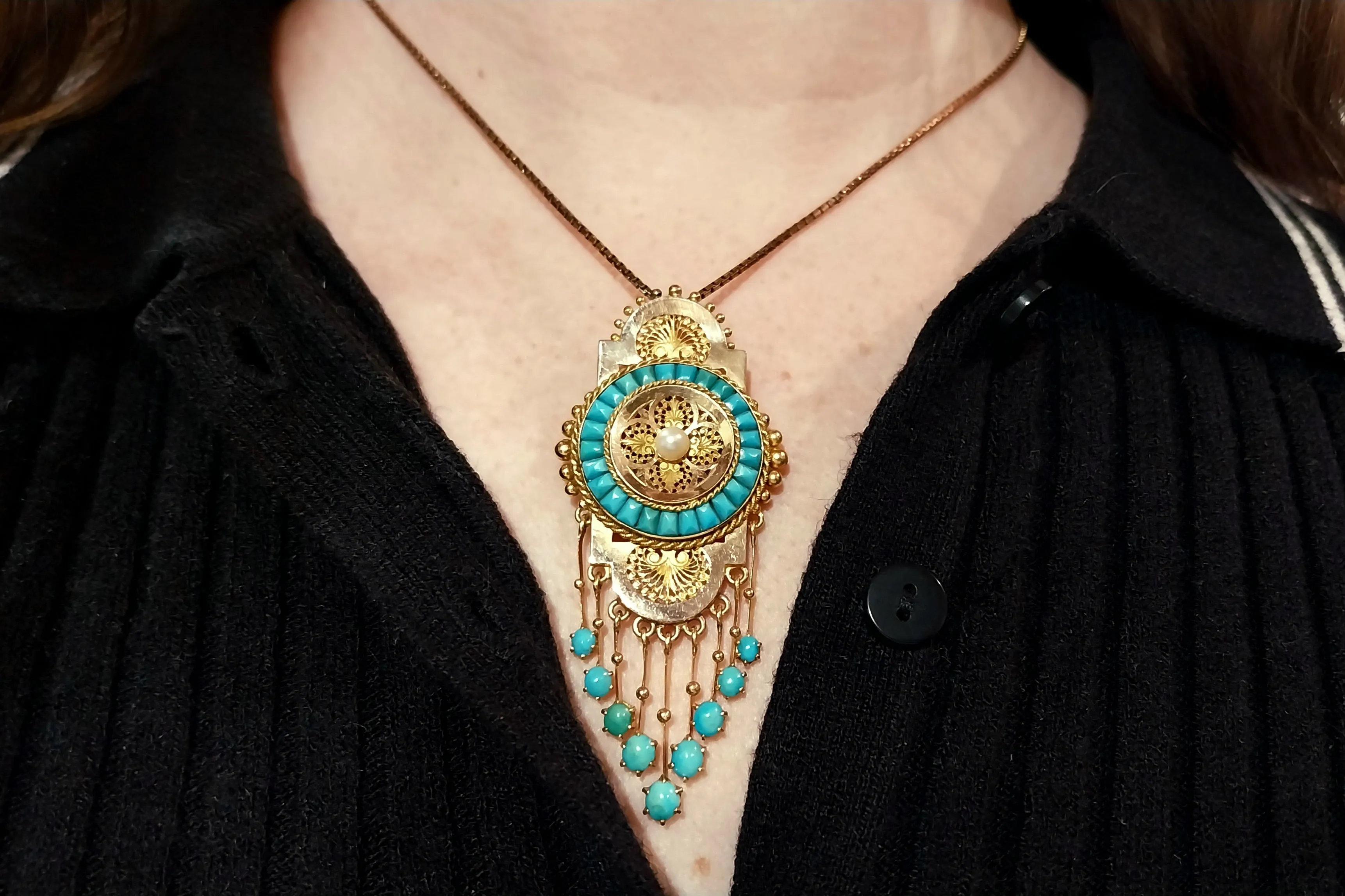 Antique 18 carat gold pendant / brooch with turquoise and a pearl