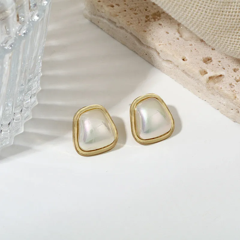 ivory-stud-jlt11215