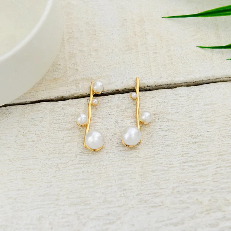 just-lil-things-gold-pin-earrings-jlt11955