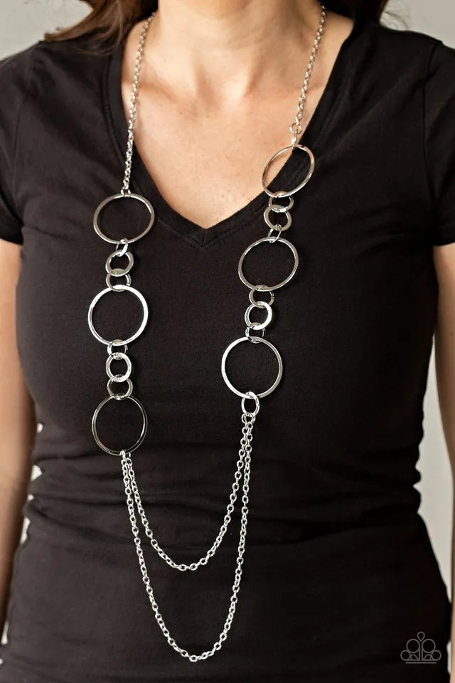 Paparazzi Necklace ~ Basic Babe - Silver