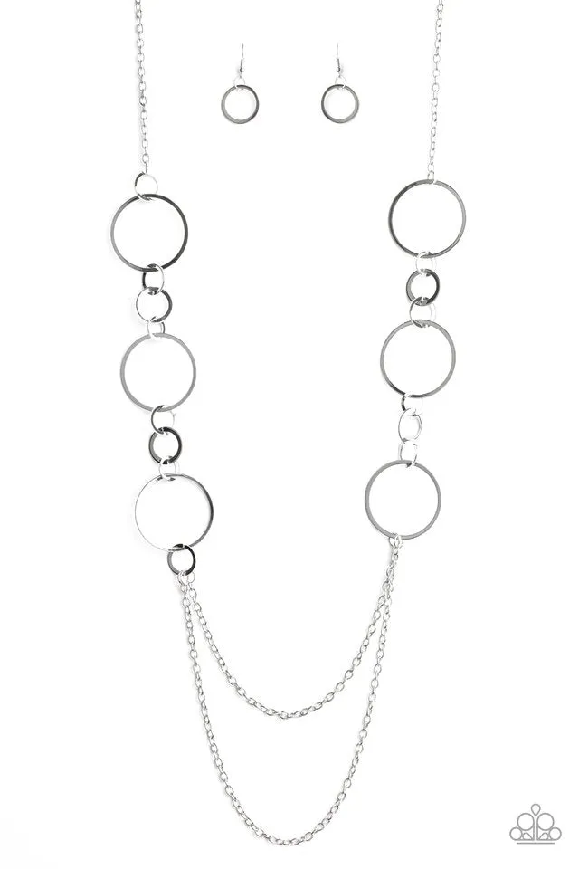 Paparazzi Necklace ~ Basic Babe - Silver