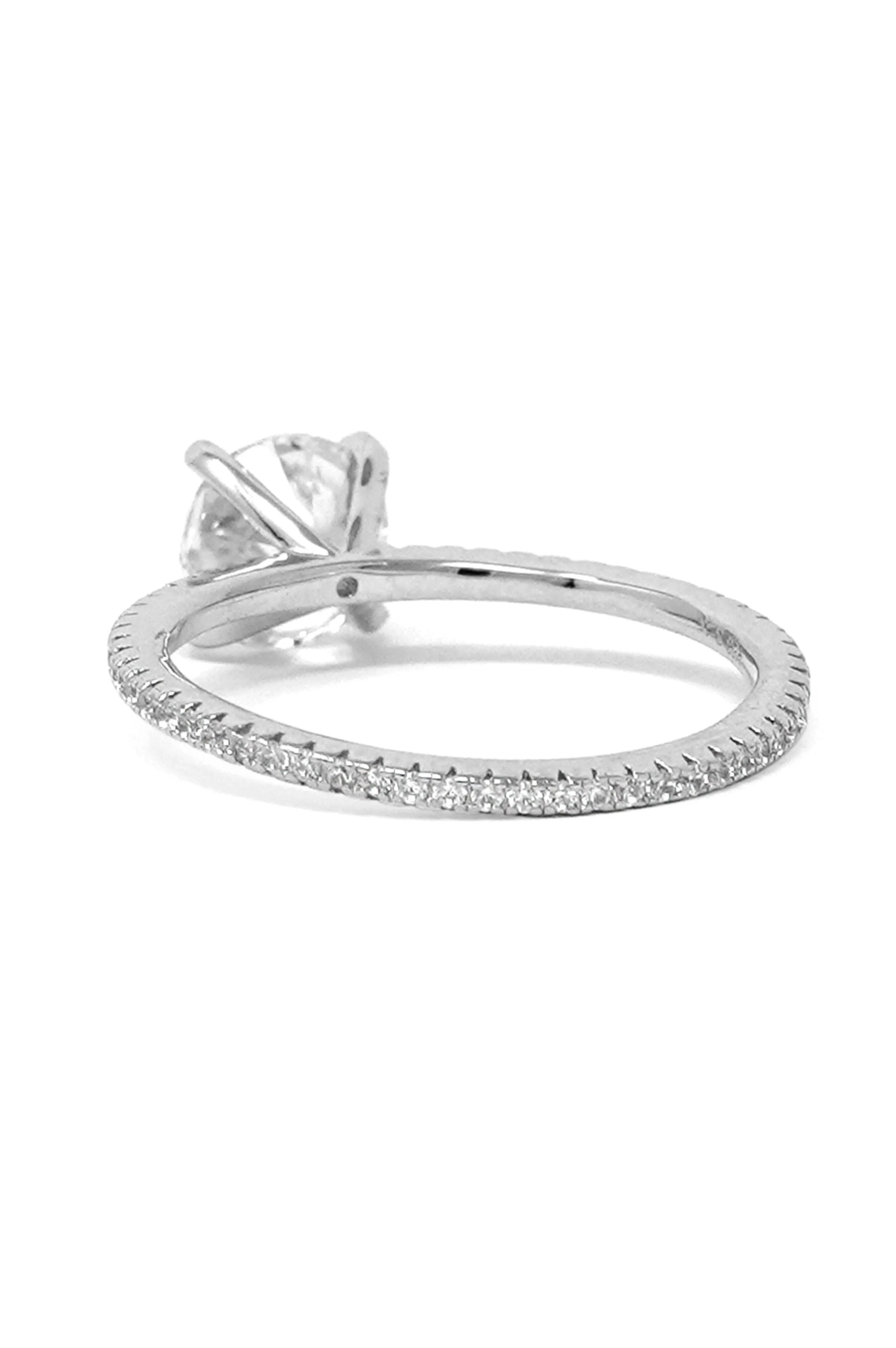 Pretty Enticing Solitaire Sterling Silver Ring