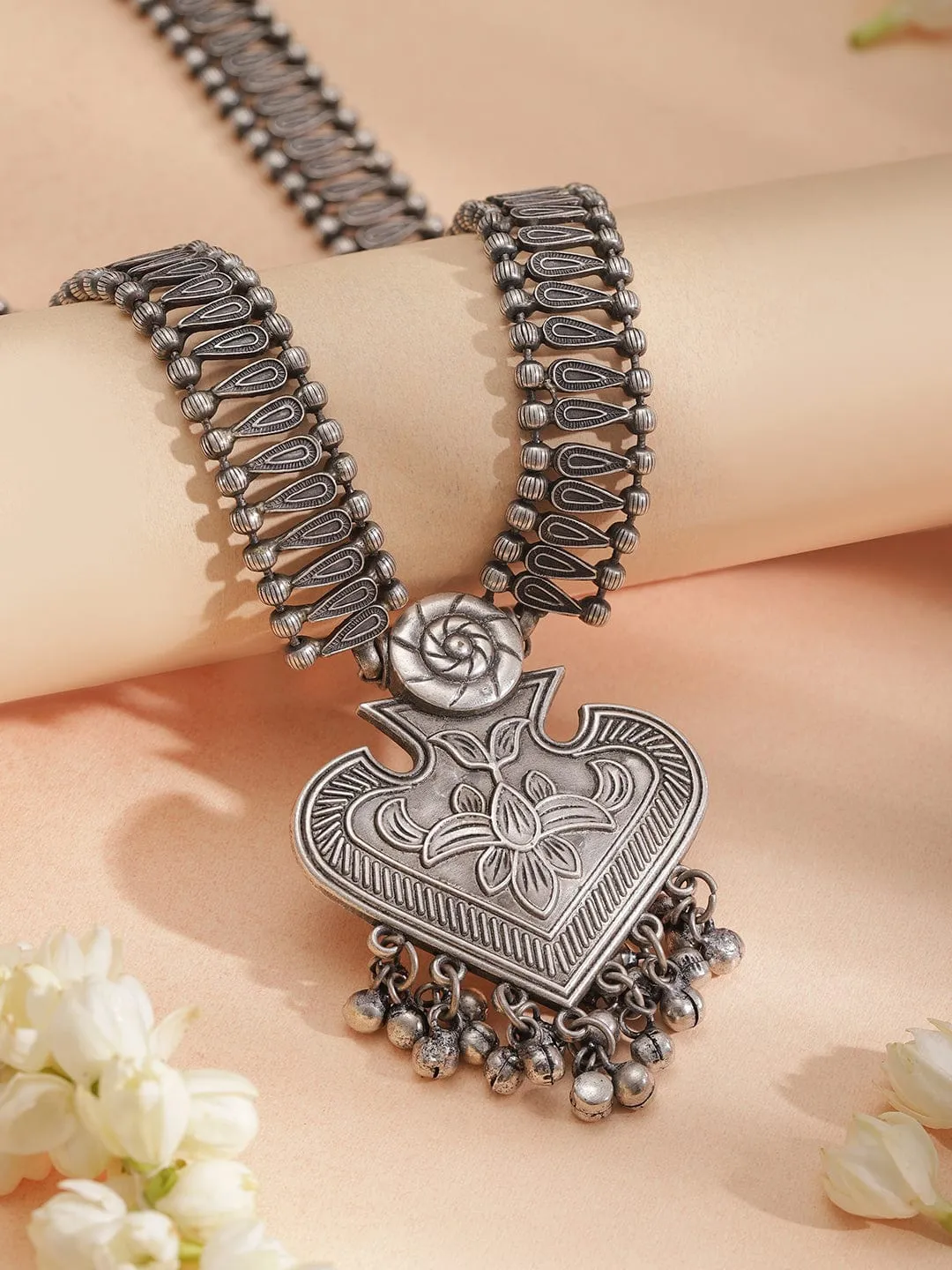 Rubans Rhodium-Plated Heart Shaped Oxidised Necklace