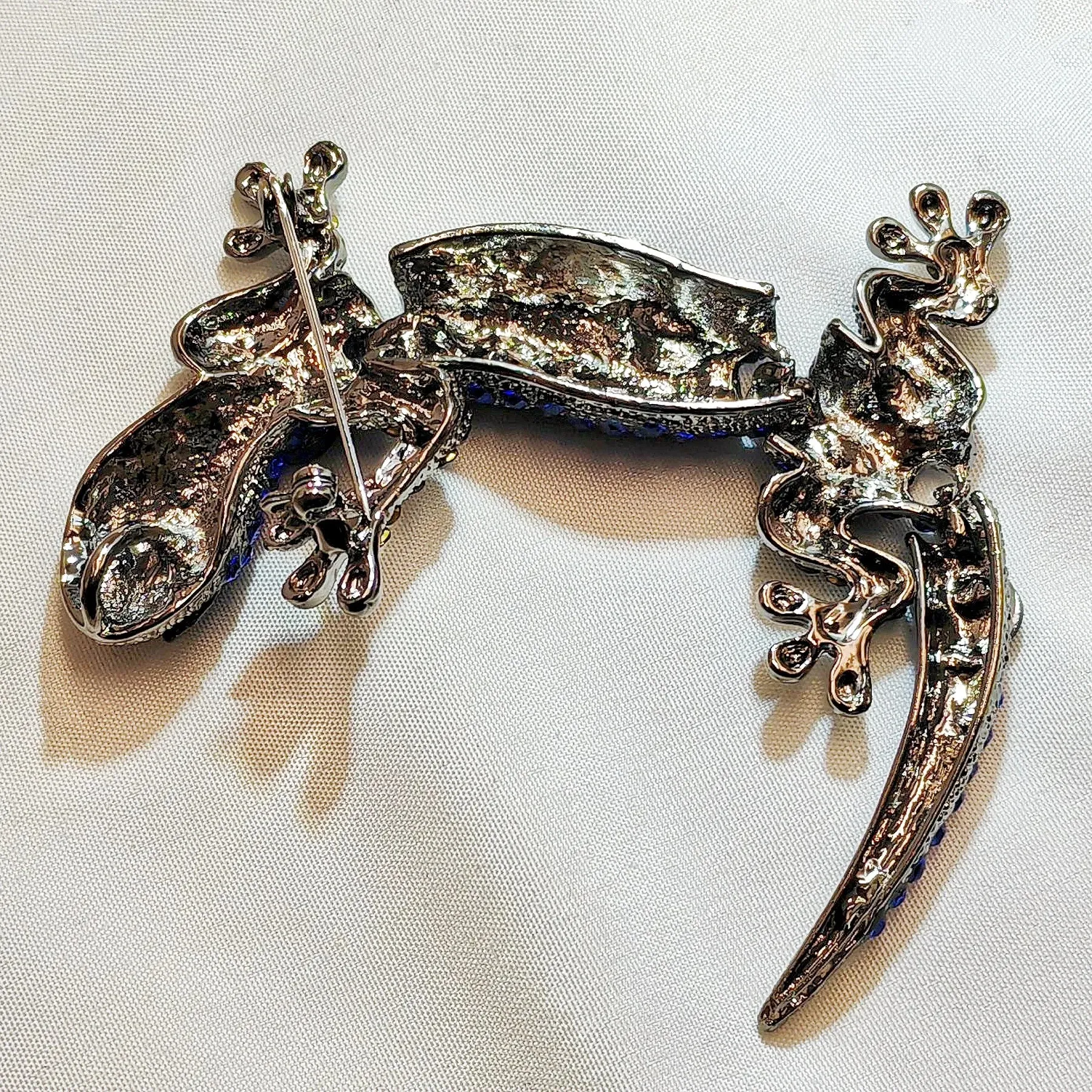 Sparkling Vintage Blue Rhinestone Lizard Brooch Statement Gecko Salamander Jewelry