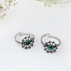 Teejh Dhrishya Green Stone Silver Oxidised Toe Rings