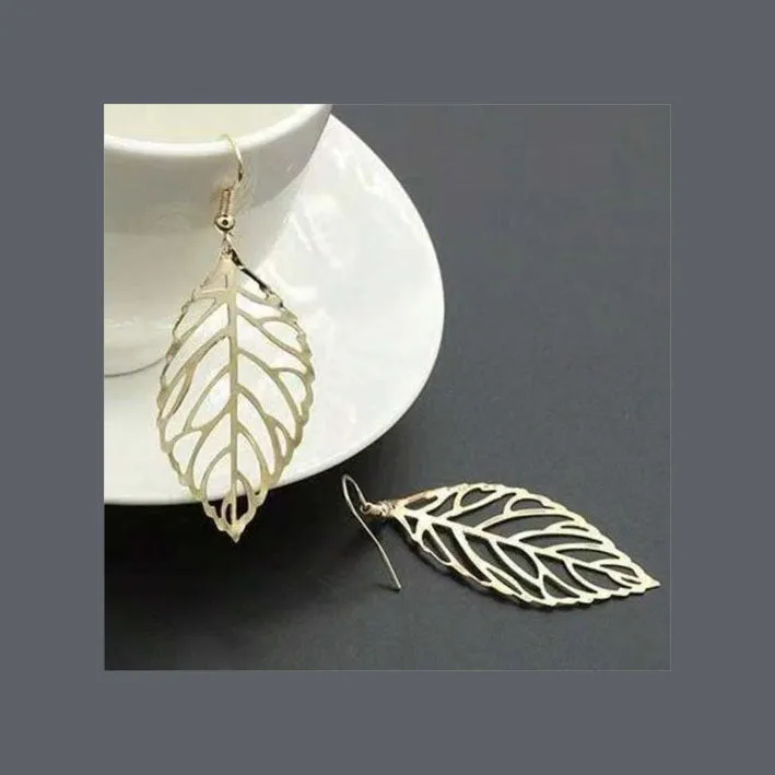 Vintage & Minimalist Leaf Pendant Fashion Earrings